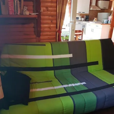 Maison Chambon-sur-lac, 5 Pieces, 8 Personnes - Fr-1-395-11 بيت للعطل